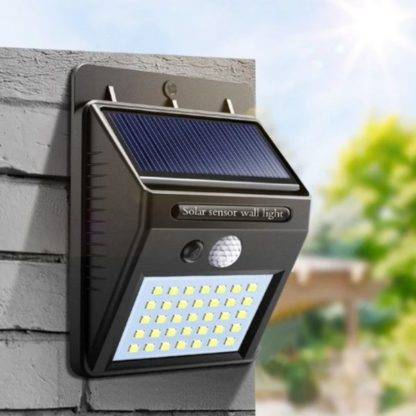 3+1 Gratis Solarna Led Reflektora sa 40 dioda